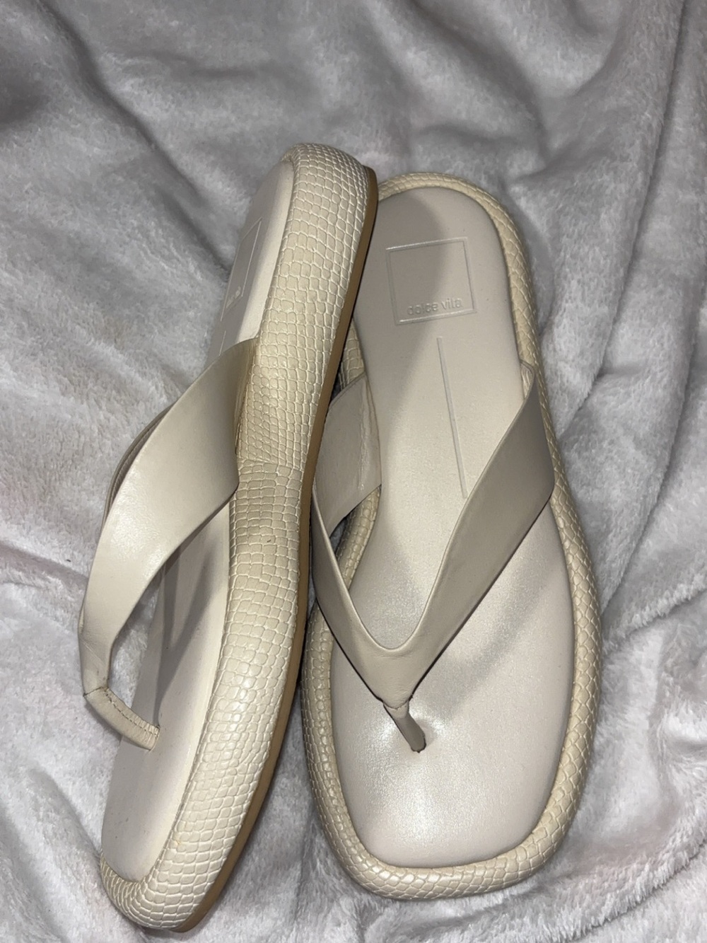 Dolce Vita Cream Platform Flip Flop Sandals